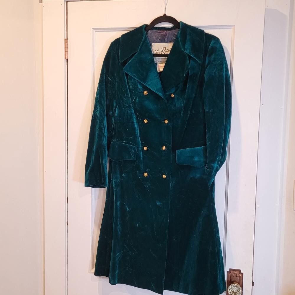 Rare made in Montreal Lou Ritchie velvet knee length coat 1970s vintage